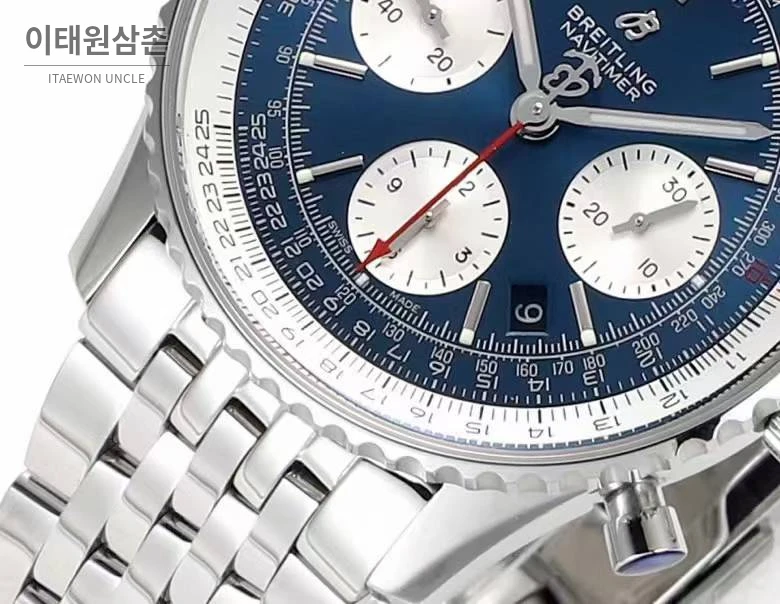 브라이틀링 내비타이머1 B01 스틸 슬라이드룰베젤 크로노그래프 오토매틱 43mm 네이비 다이얼 스틸 브레이슬릿 (2)