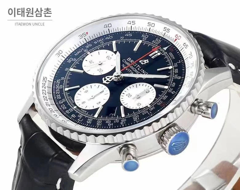 브라이틀링 내비타이머1 B01 스틸 슬라이드룰베젤 크로노그래프 오토매틱 43mm 네이비 다이얼 블랙 가죽 스트랩