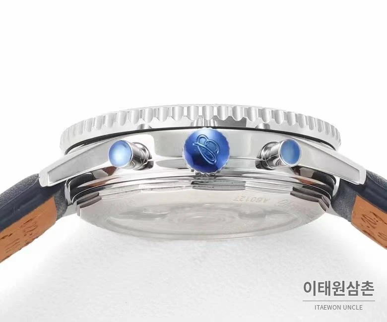브라이틀링 내비타이머1 B01 스틸 슬라이드룰베젤 크로노그래프 오토매틱 43mm 네이비 다이얼 블랙 가죽 스트랩 (2)