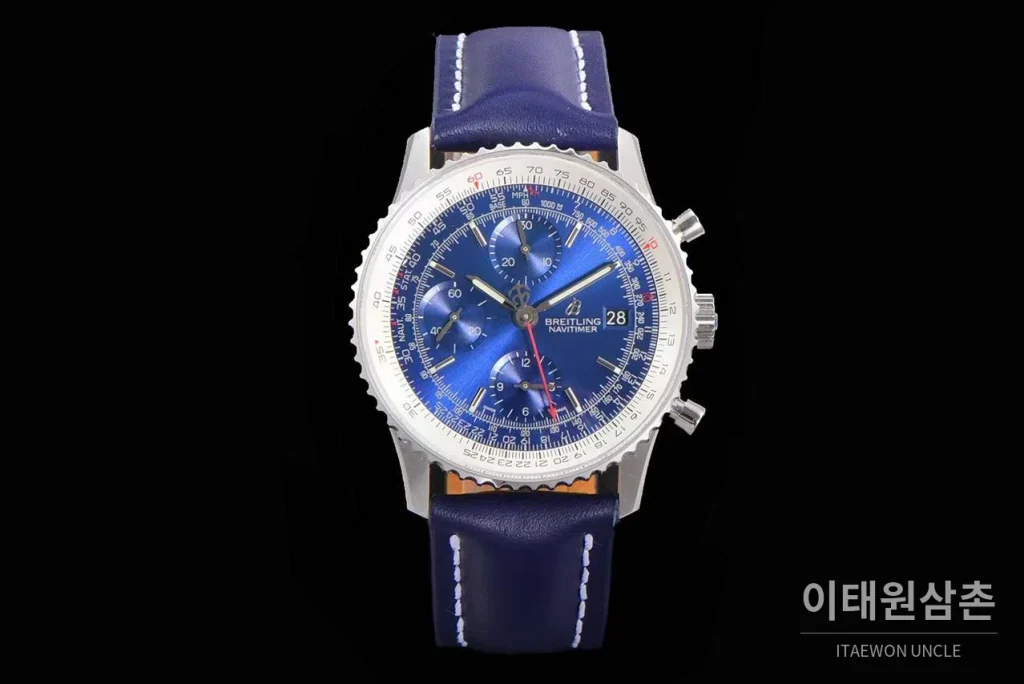 브라이틀링 내비타이머 1 스틸 블랙다이얼 크로노그래프 오토매틱 41mm 네이비 가죽 스트랩 실버 베젤