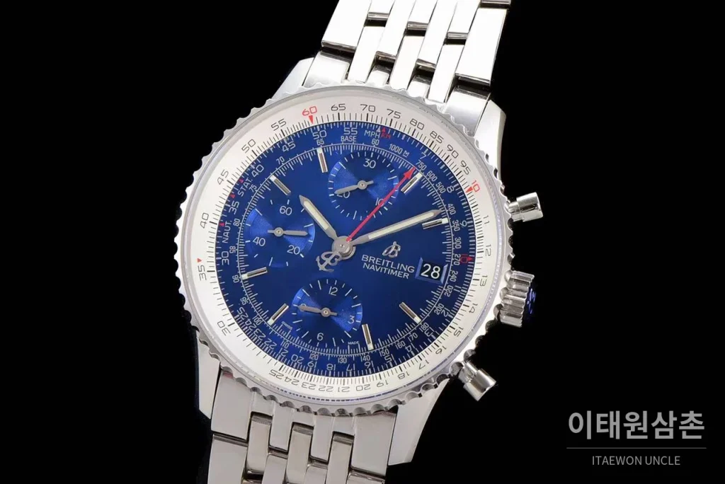 브라이틀링 내비타이머 1 스틸 블랙다이얼 크로노그래프 오토매틱 41mm 스틸 브레이슬릿 화이트 베젤
