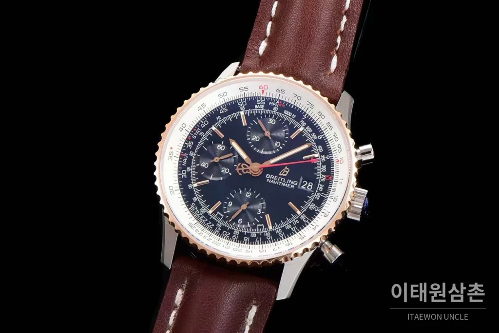 브라이틀링 내비타이머 1 스틸 블랙다이얼 크로노그래프 오토매틱 41mm 브라운 가죽 스트랩 로즈골드 베젤