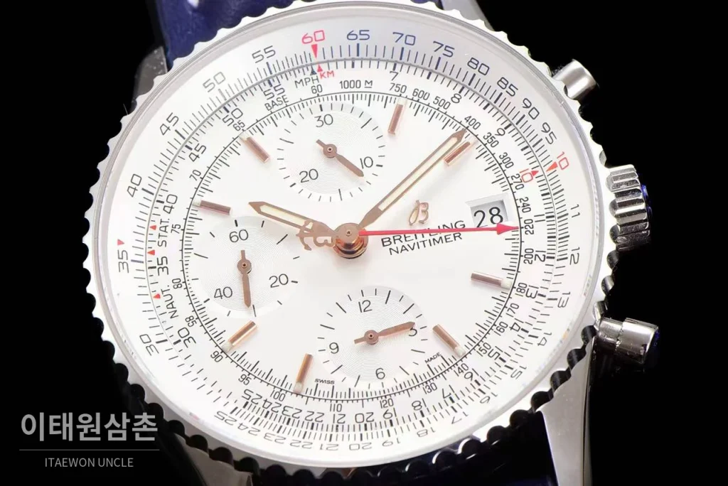 브라이틀링 내비타이머 1 스틸 블랙다이얼 크로노그래프 오토매틱 41mm 네이비 가죽 스트랩 실버 베젤 (2)
