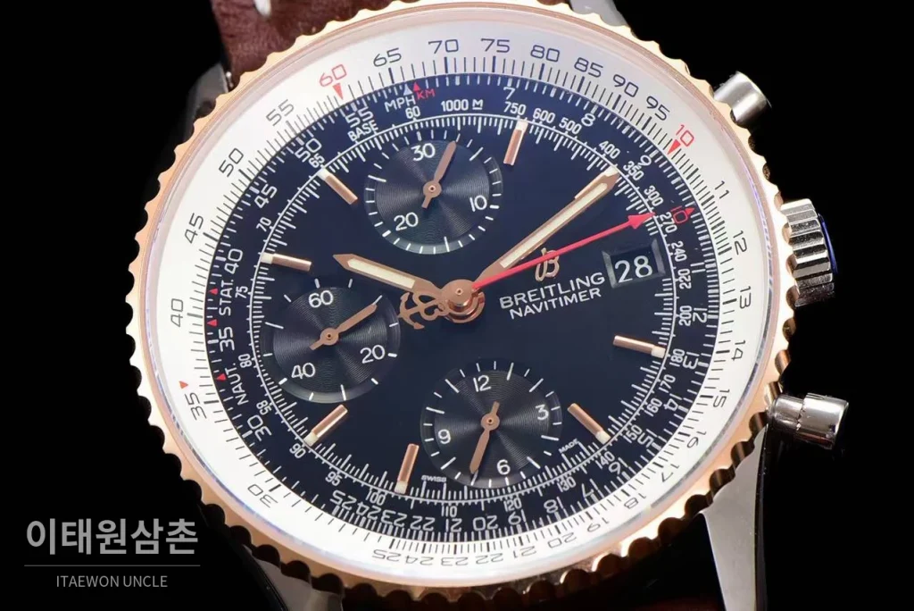브라이틀링 내비타이머 1 스틸 블랙다이얼 크로노그래프 오토매틱 41mm 브라운 가죽 스트랩 로즈골드 베젤