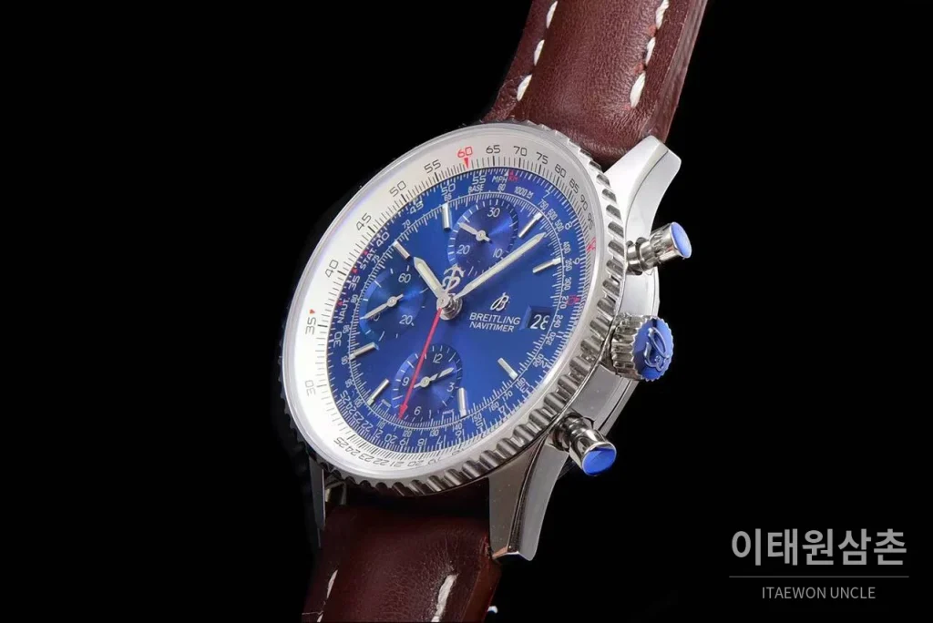 브라이틀링 내비타이머 1 스틸 블랙다이얼 크로노그래프 오토매틱 41mm 브라운 가죽 스트랩 화이트 베젤 (2)