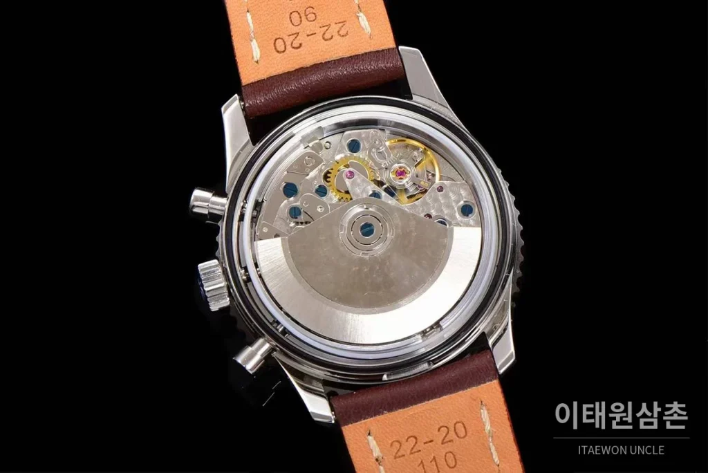 브라이틀링 내비타이머 1 스틸 블랙다이얼 크로노그래프 오토매틱 41mm 브라운 가죽 스트랩 실버 베젤 (2)