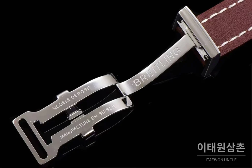 브라이틀링 내비타이머 1 스틸 블랙다이얼 크로노그래프 오토매틱 41mm 브라운 가죽 스트랩 화이트 베젤 (2)