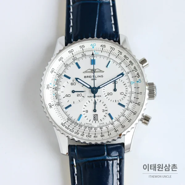 브라이틀링 내비타이머 B01 크로노그래프 오토매틱 43mm 블랙 네이비 가죽 스트랩 브라이틀링 내비타이머 B01 크로노그래프 오토매틱 43mm 블랙 네이비 가죽 스트랩