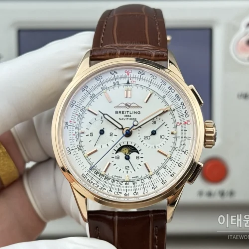 브라이틀링 내비타이머 크로노그래프 가죽스트랩 오토매틱 42mm 블랙 로즈골드 베젤 브라이틀링 내비타이머 크로노그래프 가죽스트랩 오토매틱 42mm 블랙 로즈골드 베젤