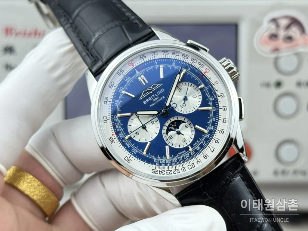 브라이틀링 내비타이머 크로노그래프 가죽스트랩 오토매틱 42mm 블랙