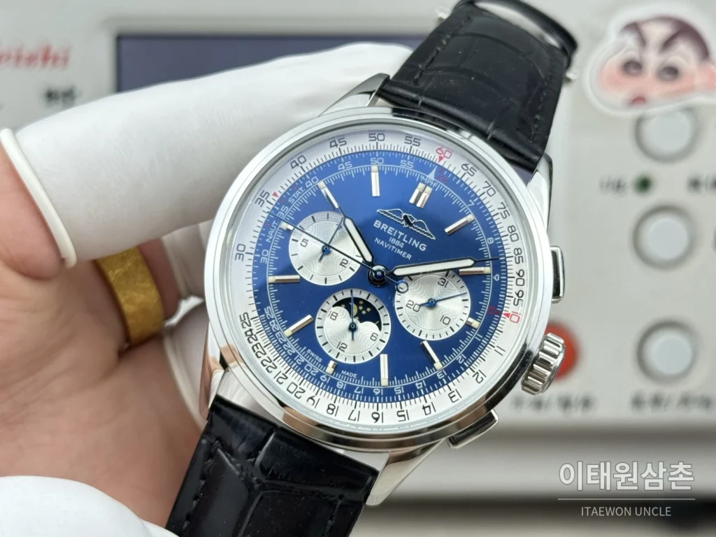 브라이틀링 내비타이머 크로노그래프 가죽스트랩 오토매틱 42mm 블랙