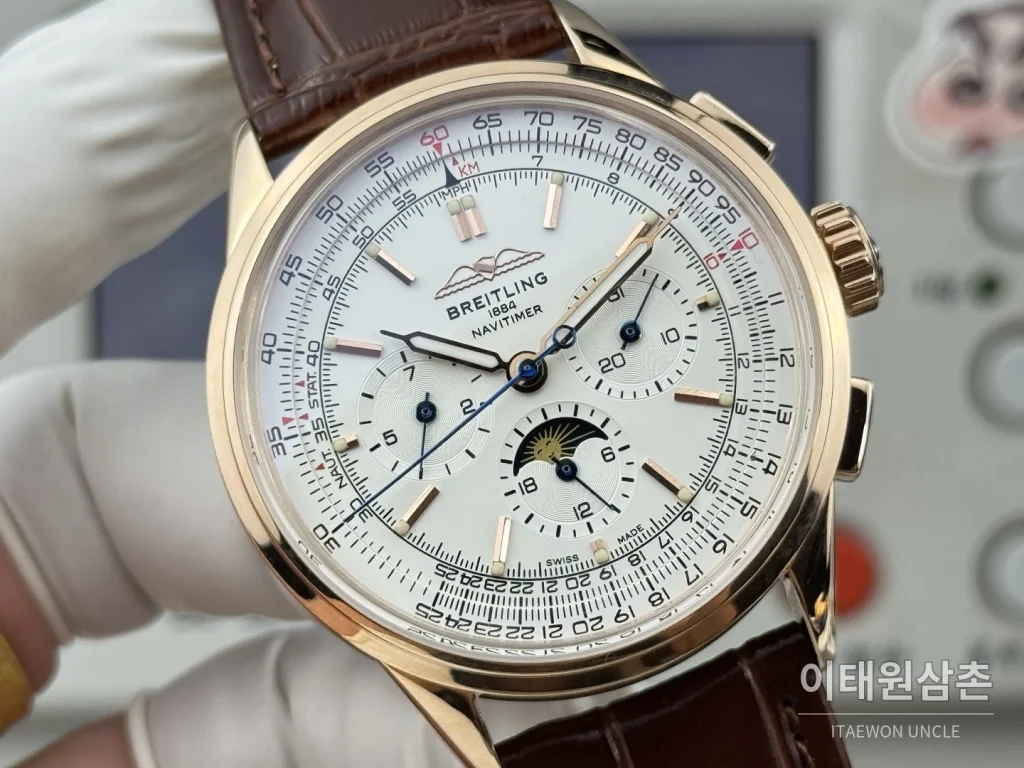 브라이틀링 내비타이머 크로노그래프 가죽스트랩 오토매틱 42mm 블랙 로즈골드 베젤