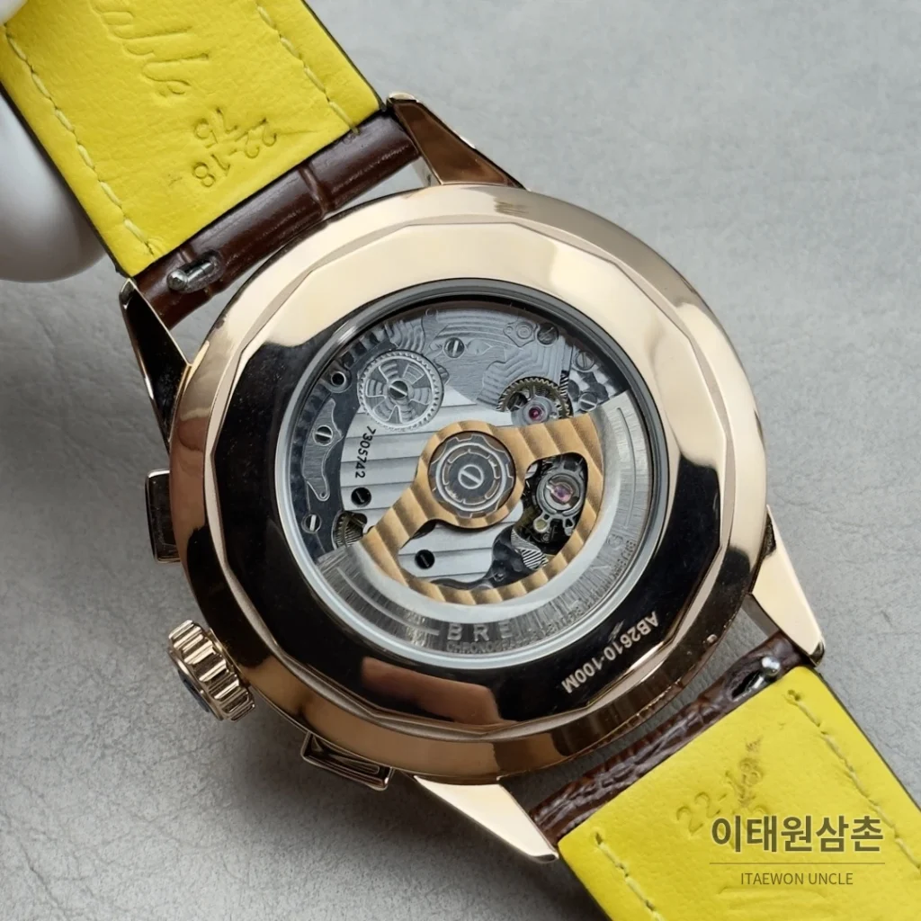 브라이틀링 내비타이머 크로노그래프 가죽스트랩 오토매틱 42mm 블랙 로즈골드 베젤