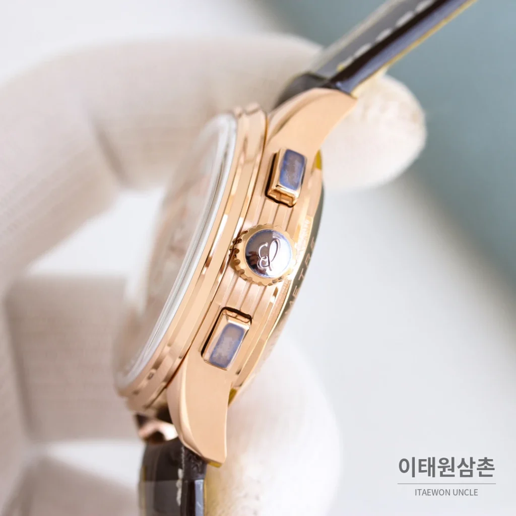 브라이틀링 프리미어 B01 크로노그래프 실버다이얼 오토매틱 42mm 브라운 가죽 스트랩