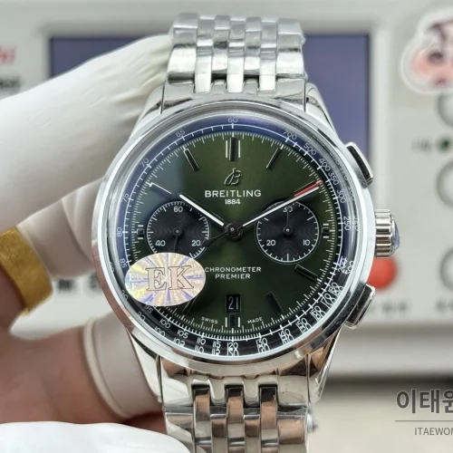 브라이틀링 프리미에 B01 스틸 듀얼카운터 크로노그래프 오토매틱 42mm 그린 다이얼