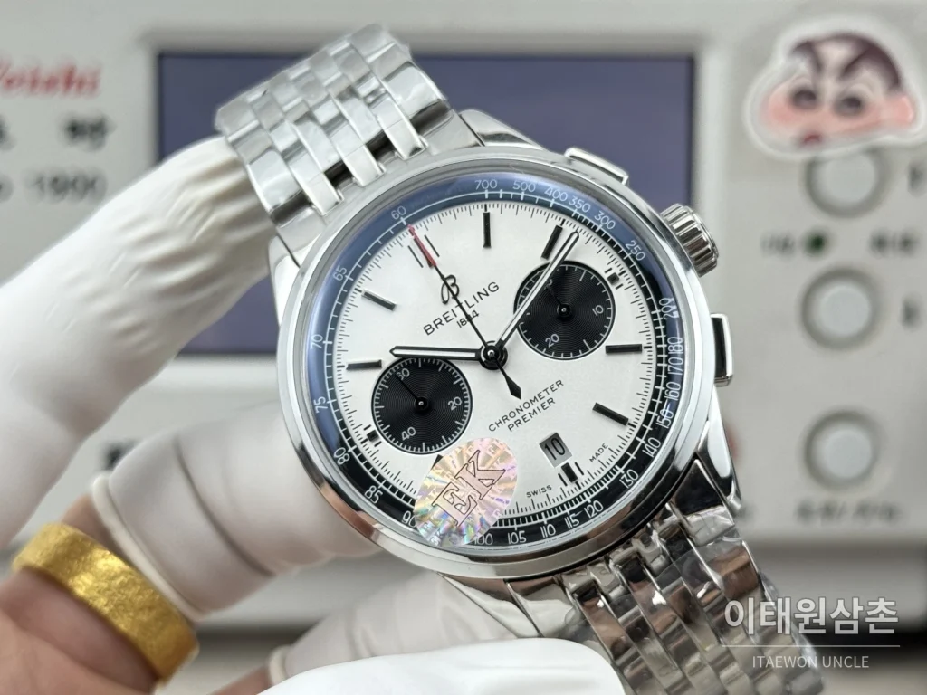 브라이틀링 프리미에 B01 스틸 듀얼카운터 크로노그래프 오토매틱 42mm 화이트 다이얼