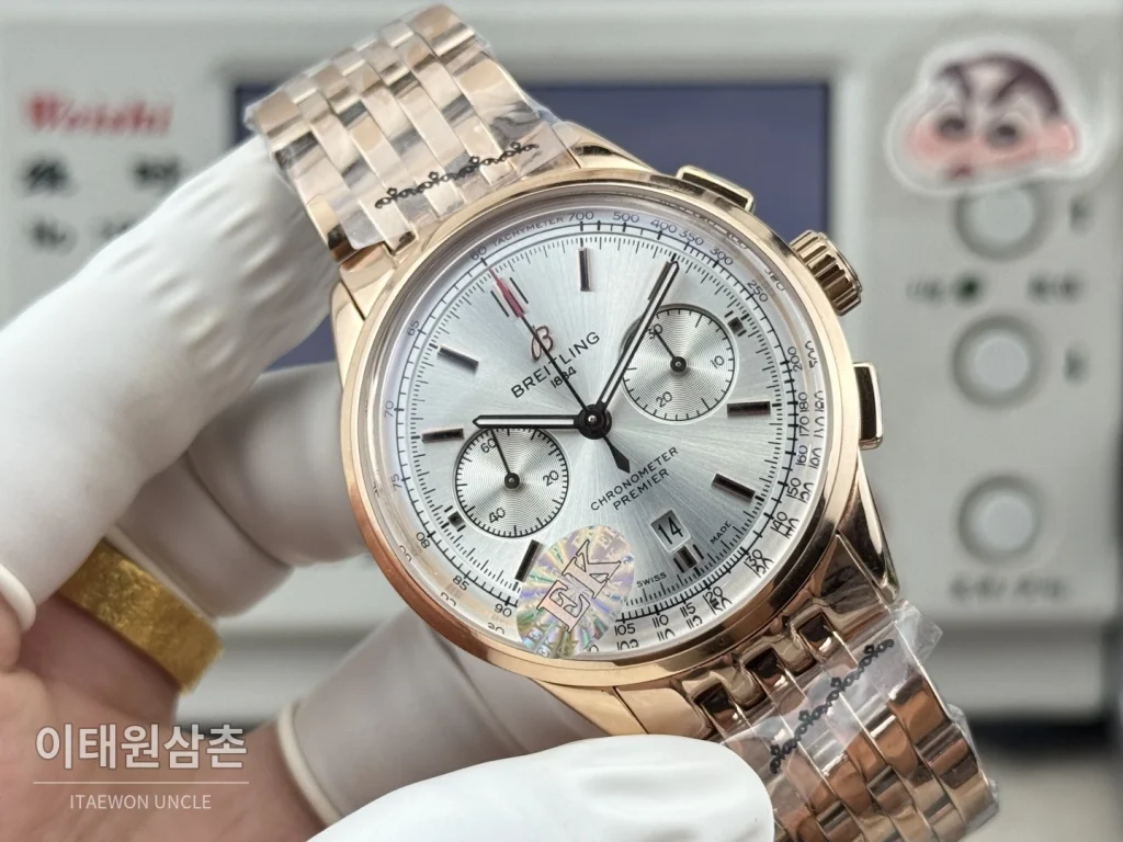 브라이틀링 프리미에 B01 스틸 듀얼카운터 크로노그래프 오토매틱 42mm 실버 다이얼