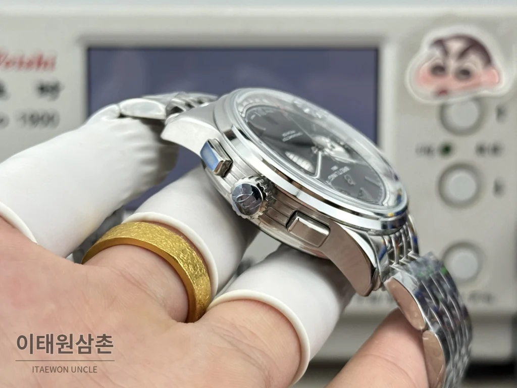 브라이틀링 프리미에 B01 스틸 듀얼카운터 크로노그래프 오토매틱 42mm 블랙 다이얼 (2)