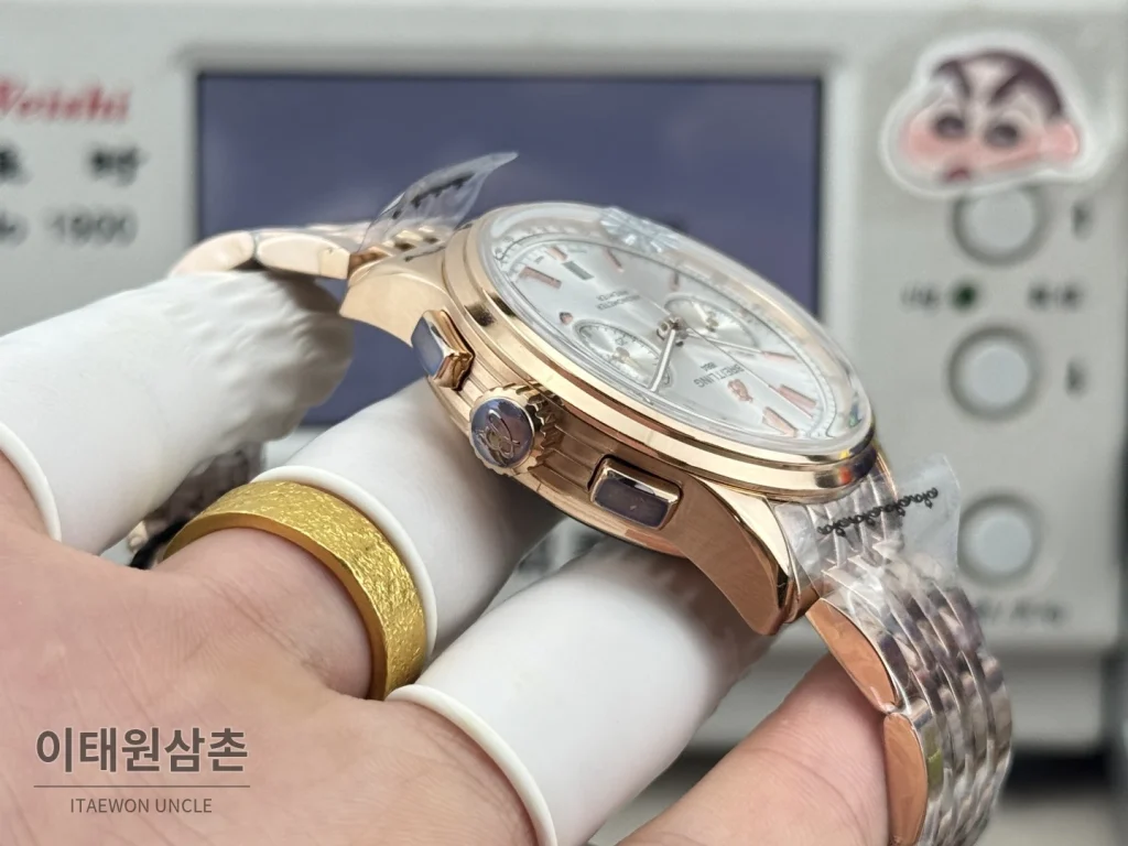 브라이틀링 프리미에 B01 스틸 듀얼카운터 크로노그래프 오토매틱 42mm 실버 다이얼