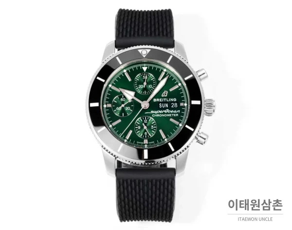 브라이틀링 슈퍼오션 유니버셜 II 크로노그래프 오토매틱 그린 다이얼