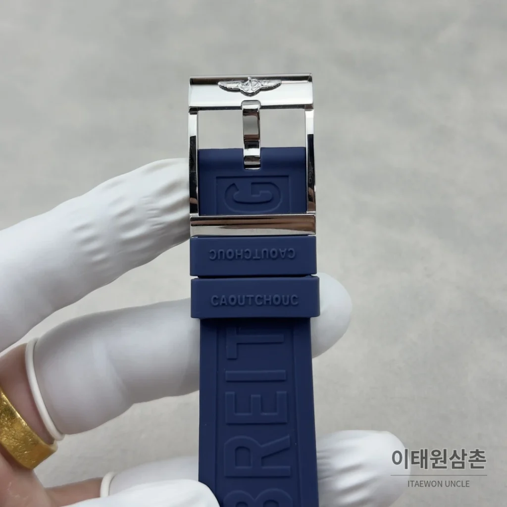 브라이틀링 슈퍼오션 316 스틸 단방향베젤 오토메틱 네이비 다이얼