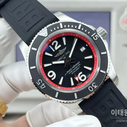 브라이틀링 슈퍼오션 316L 스틸 단방향베젤 오토메틱 블랙 다이얼 (2) 브라이틀링 슈퍼오션 316L 스틸 단방향베젤 오토메틱 블랙 다이얼 (2)