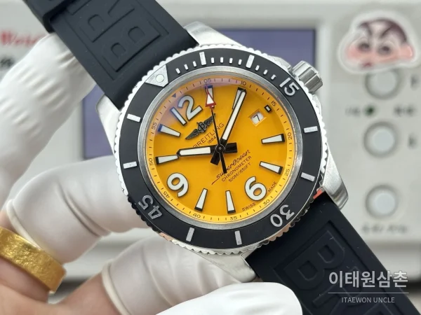 브라이틀링 슈퍼오션 316L 스틸 단방향베젤 오토메틱 오렌지 다이얼 (2) 브라이틀링 슈퍼오션 316L 스틸 단방향베젤 오토메틱 오렌지 다이얼 (2)