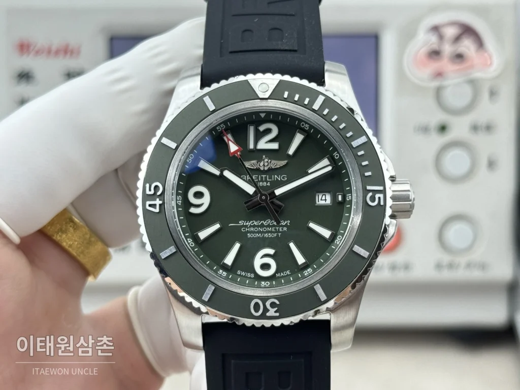 브라이틀링 슈퍼오션 316L 스틸 단방향베젤 오토메틱 그린 다이얼