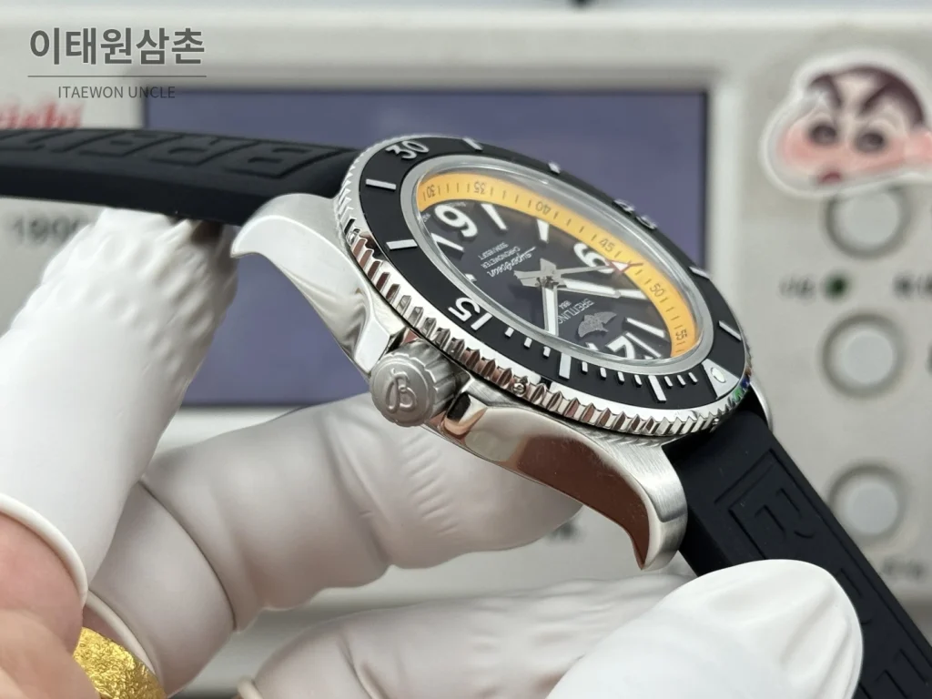 브라이틀링 슈퍼오션 316L 스틸 단방향베젤 오토메틱 블랙 다이얼 (3)