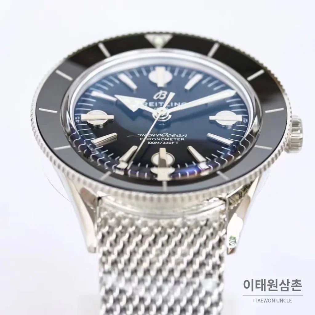브라이틀링 슈퍼오션 헤리티지 57 빈티지 다이버 블랙다이얼 오토매틱 42mm 스틸 브레이슬릿 블랙 베젤