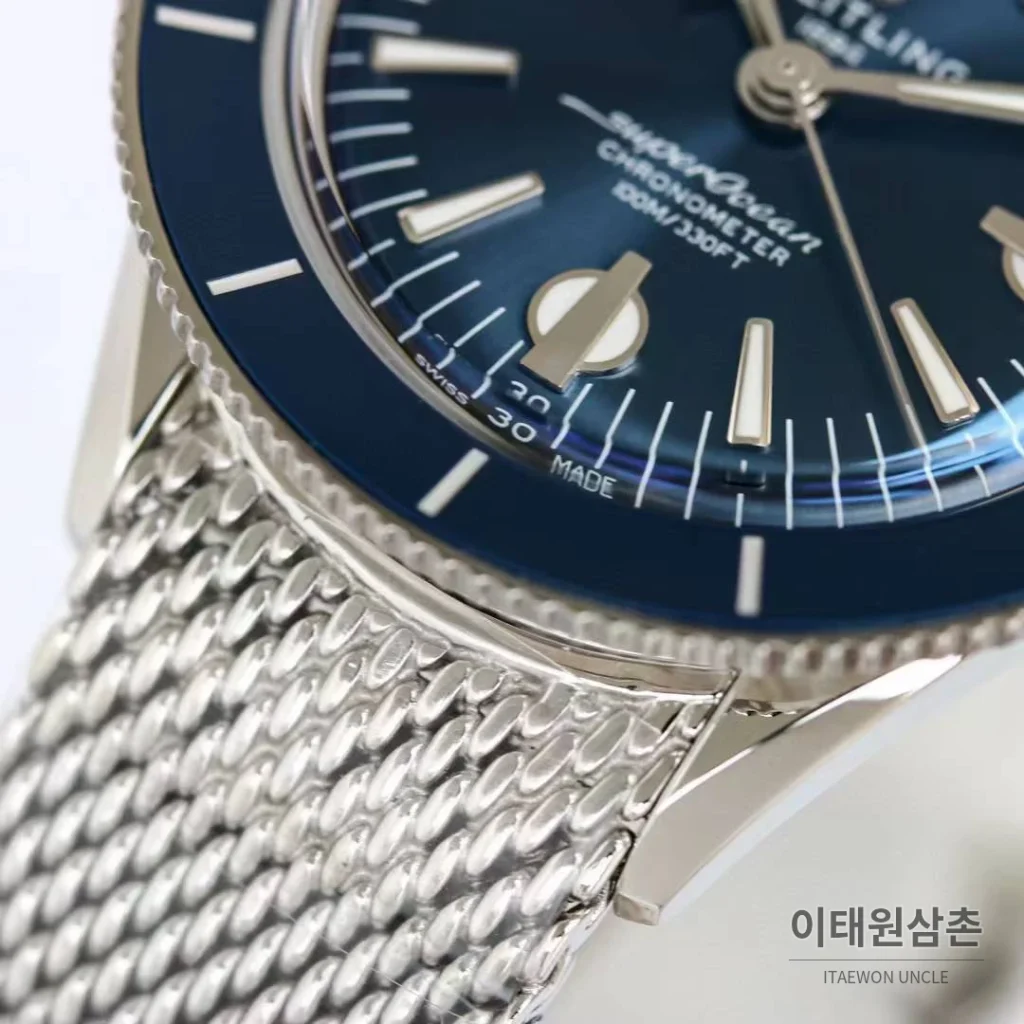 브라이틀링 슈퍼오션 헤리티지 57 빈티지 다이버 블랙다이얼 오토매틱 42mm 스틸 브레이슬릿 네이비 베젤