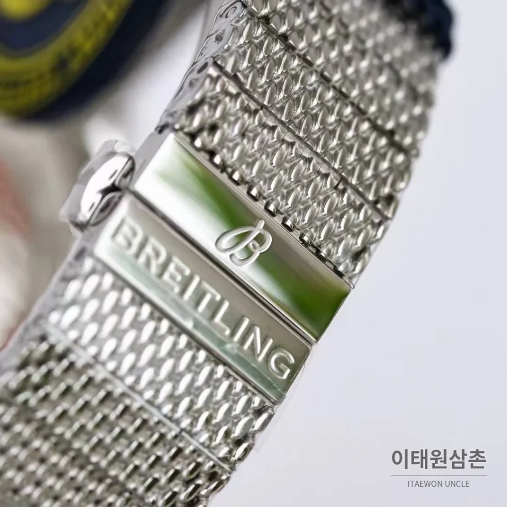 브라이틀링 슈퍼오션 헤리티지 57 빈티지 다이버 블랙다이얼 오토매틱 42mm 스틸 브레이슬릿 네이비 베젤