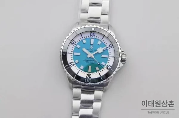 브라이틀링 슈퍼오션 스틸 블랙다이얼 다이버 오토매틱 44mm (4) 브라이틀링 슈퍼오션 스틸 블랙다이얼 다이버 오토매틱 44mm 스틸 브레이슬릿 실버 베젤