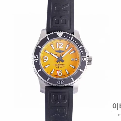브라이틀링 슈퍼오션 스틸 블랙다이얼 다이버 오토매틱 42mm 블랙 러버 스트랩 블랙 베젤