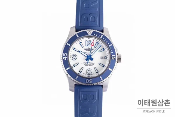 브라이틀링 슈퍼오션 스틸 블랙다이얼 다이버 오토매틱 42mm (4) 브라이틀링 슈퍼오션 스틸 블랙다이얼 다이버 오토매틱 42mm 블루 러버 스트랩 블루 베젤 (2)
