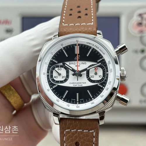 브라이틀링 탑타임 B01 레이싱 가면라이더 리미티드 크로노그래프 오토매틱 38mm 블랙 다이얼 브라운 가죽 스트랩 (2)