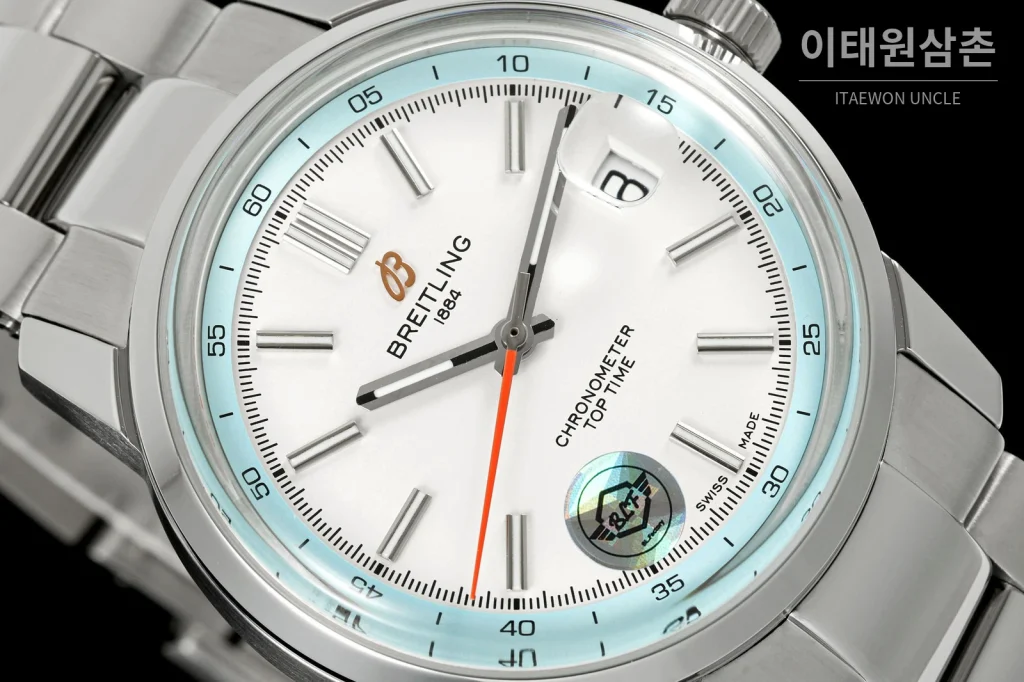 브라이틀링 탑타임 B31 브러시드케이스 레더스트랩 오토매틱 38mm 화이트 다이얼 (2)