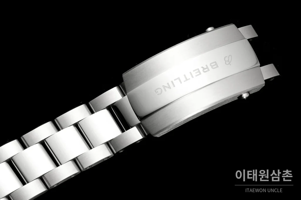 브라이틀링 탑타임 B31 브러시드케이스 레더스트랩 오토매틱 38mm 그린 다이얼 (2)