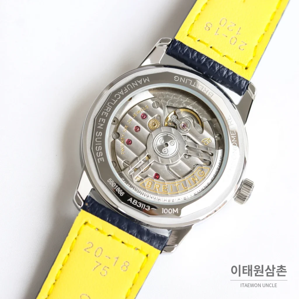 브라이틀링 탑타임 B31 실버다이얼 레더브레이슬릿 오토매틱 38mm (2)