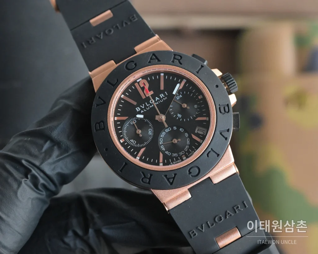 불가리 알루미늄 크로노그래프 오토매틱 40mm 블랙 다이얼