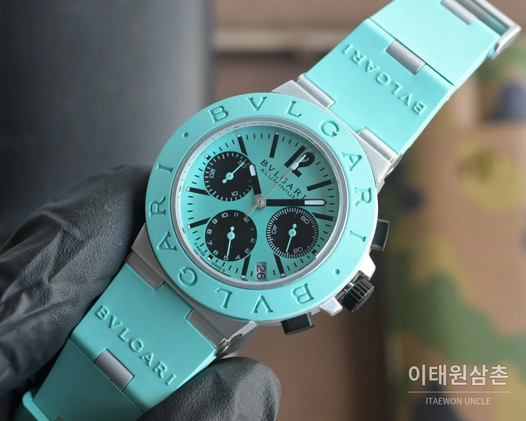 불가리 알루미늄 크로노그래프 오토매틱 40mm 아이스블루 다이얼