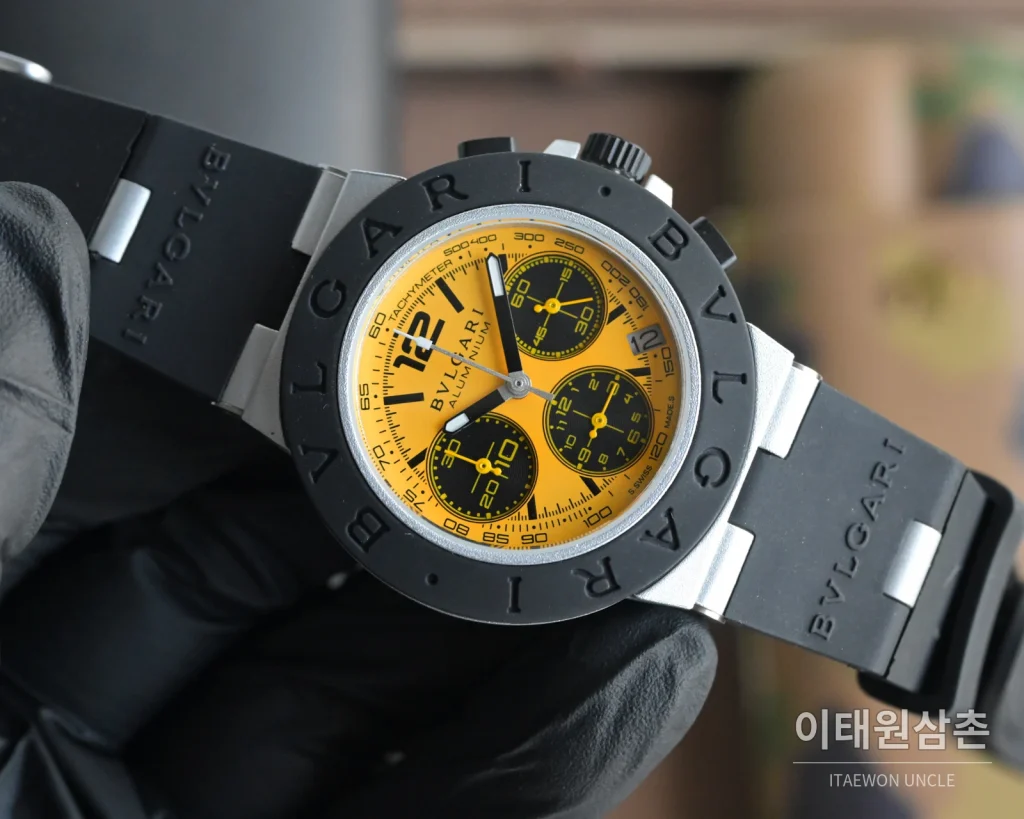 불가리 알루미늄 크로노그래프 오토매틱 40mm 옐로우 다이얼
