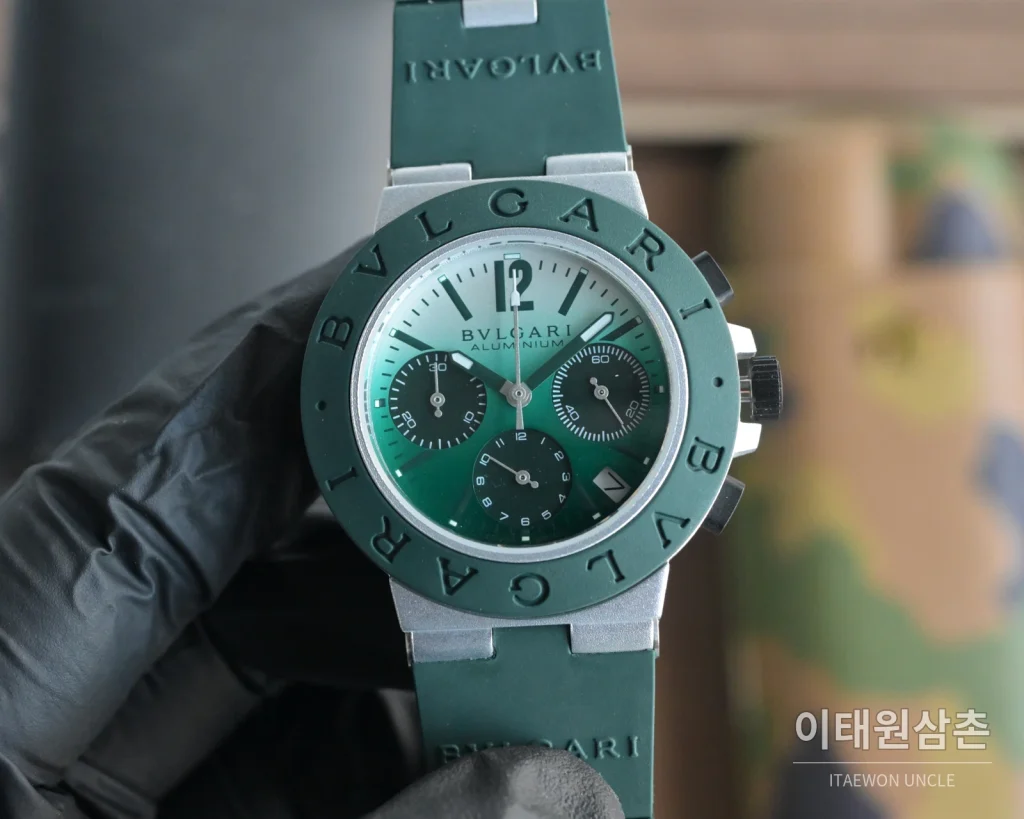 불가리 알루미늄 크로노그래프 오토매틱 40mm