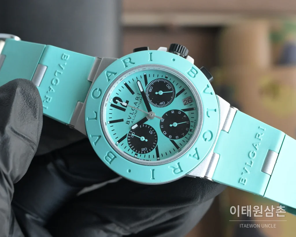 불가리 알루미늄 크로노그래프 오토매틱 40mm 아이스블루 다이얼