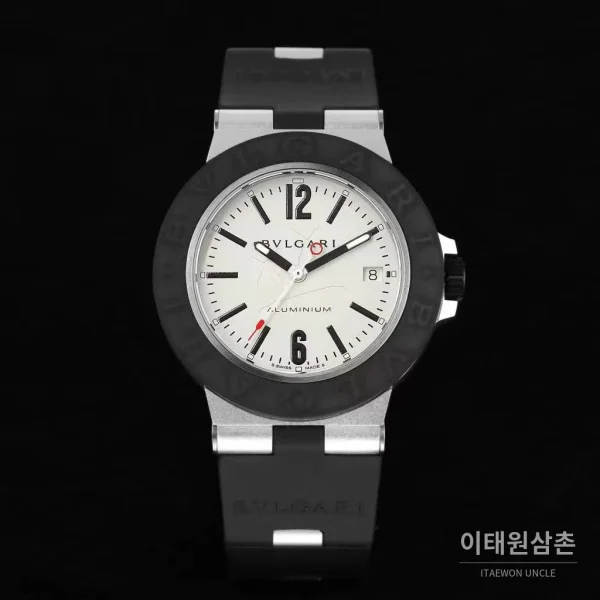 불가리 알루미늄 스틸 러버베젤 데이트 오토매틱 40mm 블랙 (3) 불가리 알루미늄 스틸 러버베젤 데이트 오토매틱 40mm 블랙 (3)