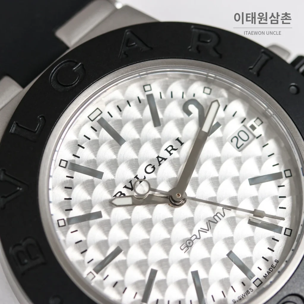 불가리 알루미늄 스티브 아오키 케이크 페이스 오토매틱 40mm