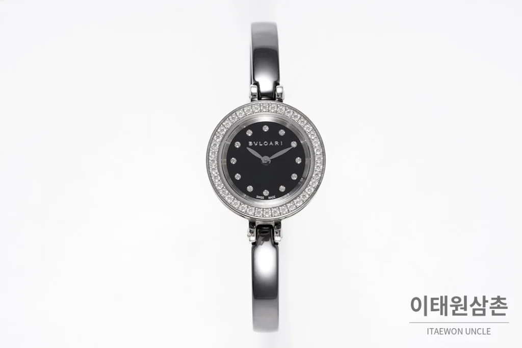 불가리 비제로원 세라믹 브레이슬릿 쿼츠 워치 23mm 블랙 다이얼 실버 베젤