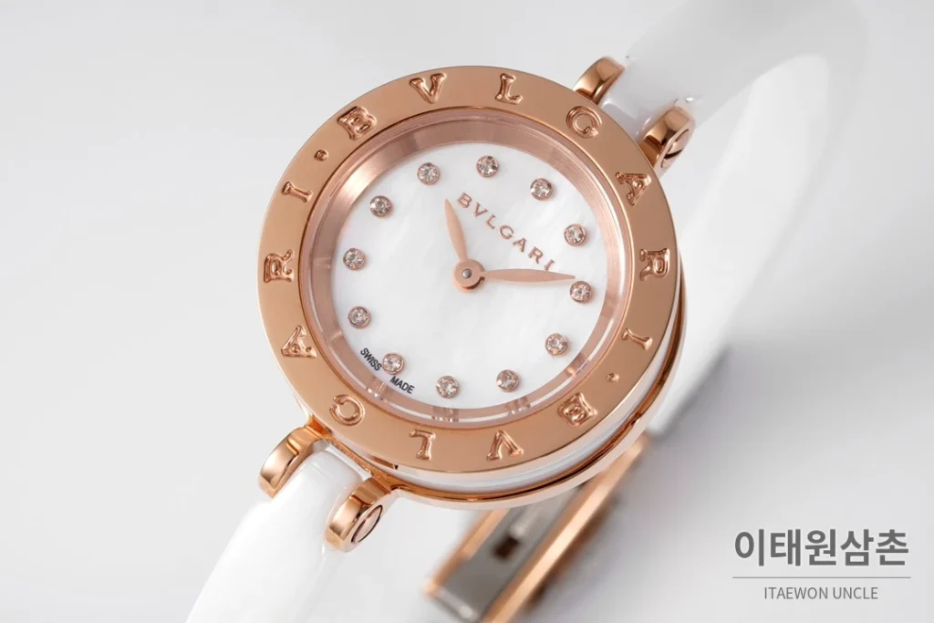 불가리 비제로원 세라믹 브레이슬릿 쿼츠 워치 23mm 자개 다이얼 로즈골드 베젤
