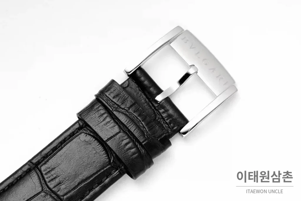 불가리 불가리 로마 스틸 아이보리다이얼 스몰세컨즈 오토매틱 41mm 블랙 가죽 스트랩 실버 베젤