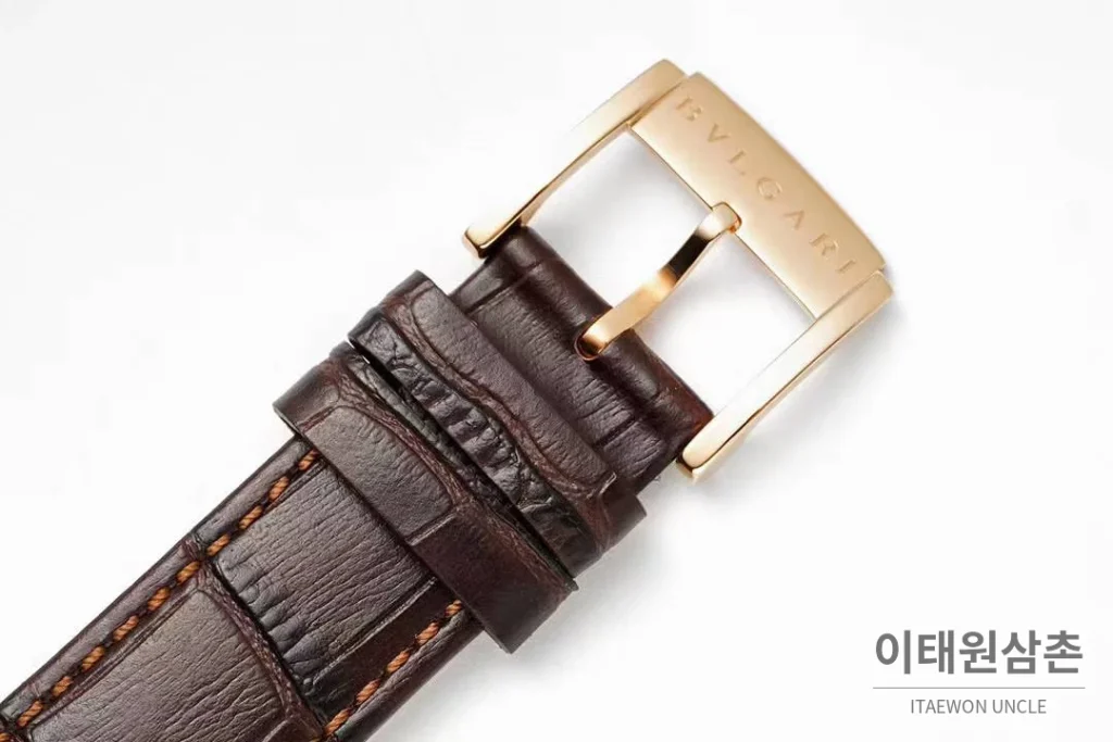 불가리 불가리 로마 스틸 아이보리다이얼 스몰세컨즈 오토매틱 41mm 브라운 가죽 스트랩 로즈골드 베젤